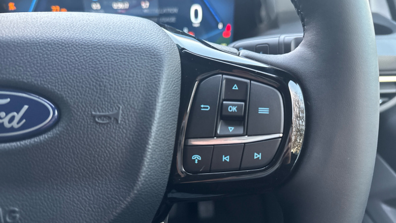 Ford Transit Custom E-320 L1 Rwd 100kW 65kWh H1 Van Limited Auto